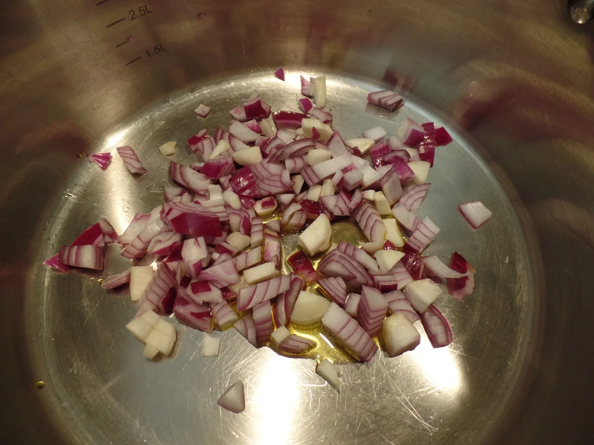 Rezept: Curry-Suppe mit Pak Choi,Ananas und Hähnchen Bild Nr. 15555 Curry-Suppe mit Pak Choi,Ananas und Hähnchen - Rezept - Bild Nr. 15555