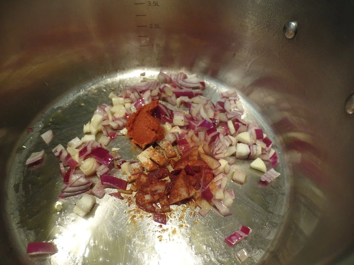 Rezept: Curry-Suppe mit Pak Choi,Ananas und Hähnchen Bild Nr. 15556 Curry-Suppe mit Pak Choi,Ananas und Hähnchen - Rezept - Bild Nr. 15556