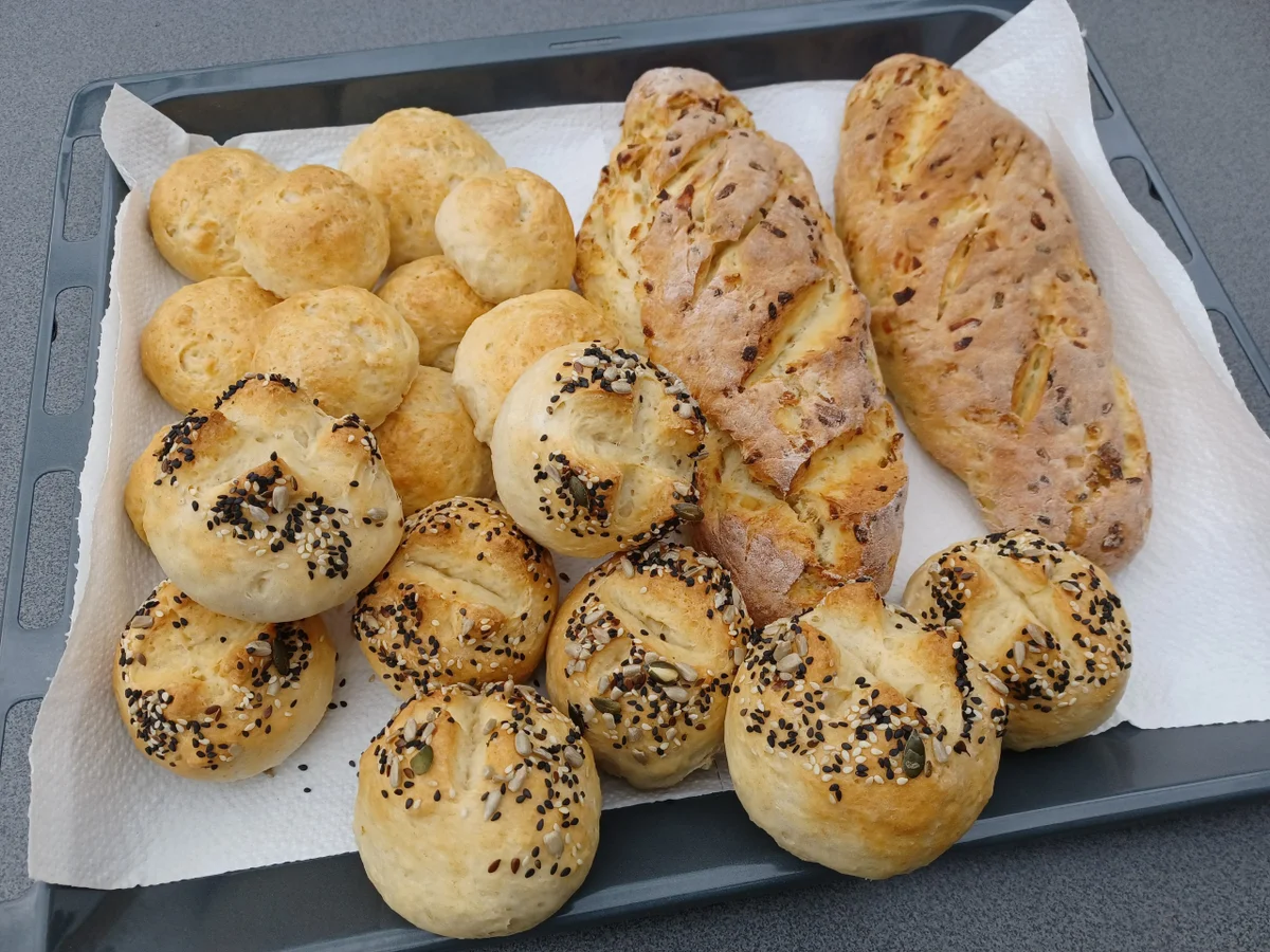 Frisch gebackenes Brot und Brötchen - Rezept - Bild Nr. 15559