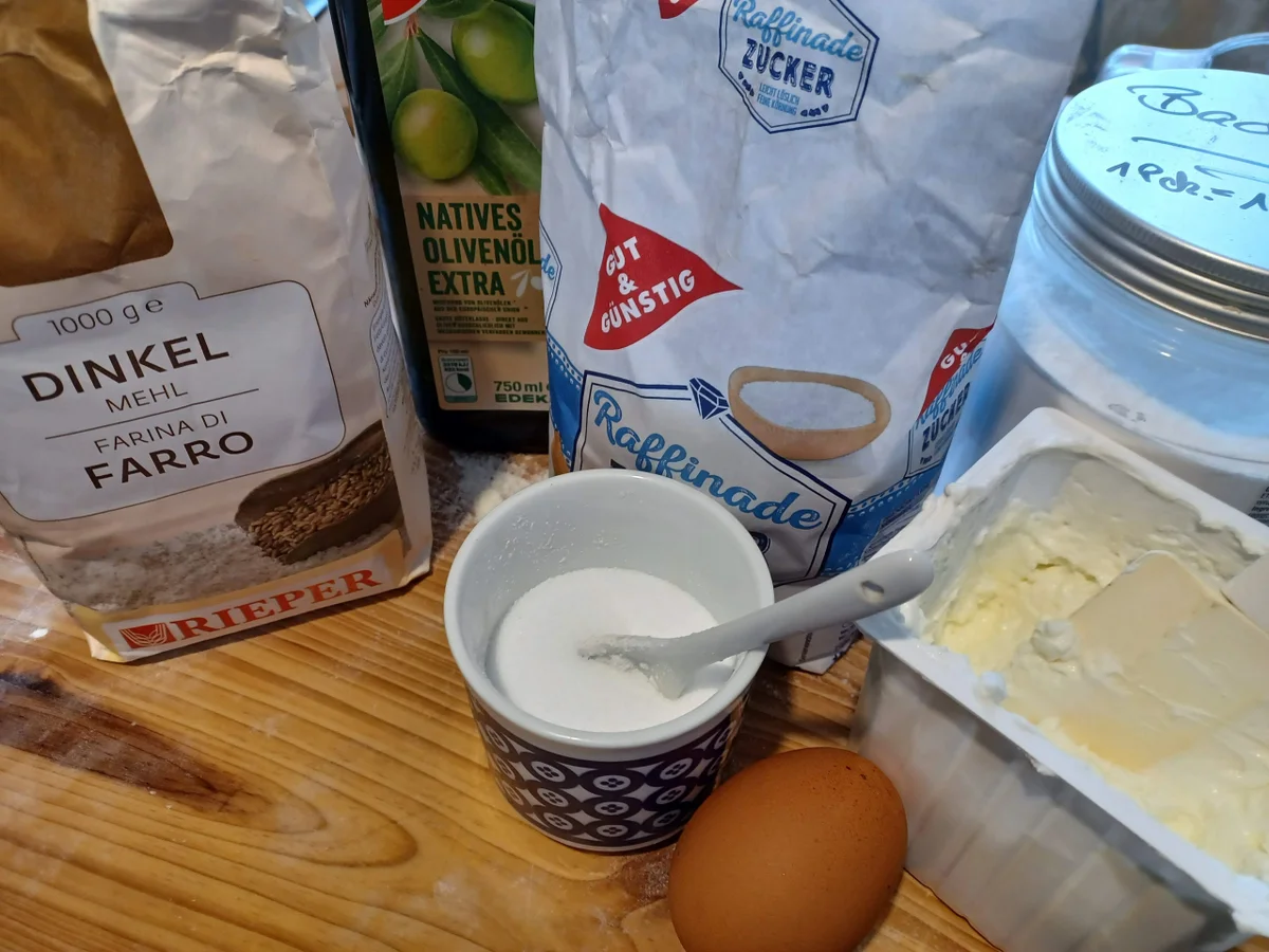 Frisch gebackenes Brot und Brötchen - Rezept - Bild Nr. 15566