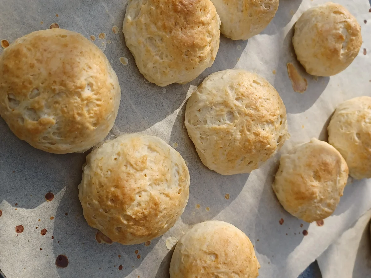Frisch gebackenes Brot und Brötchen - Rezept - Bild Nr. 15561