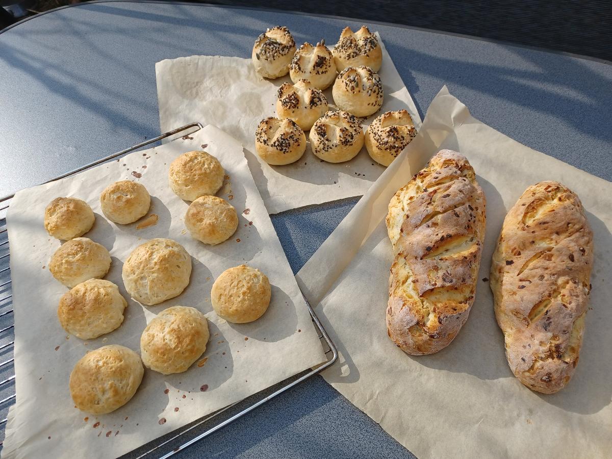 Frisch gebackenes Brot und Brötchen - Rezept - Bild Nr. 15578