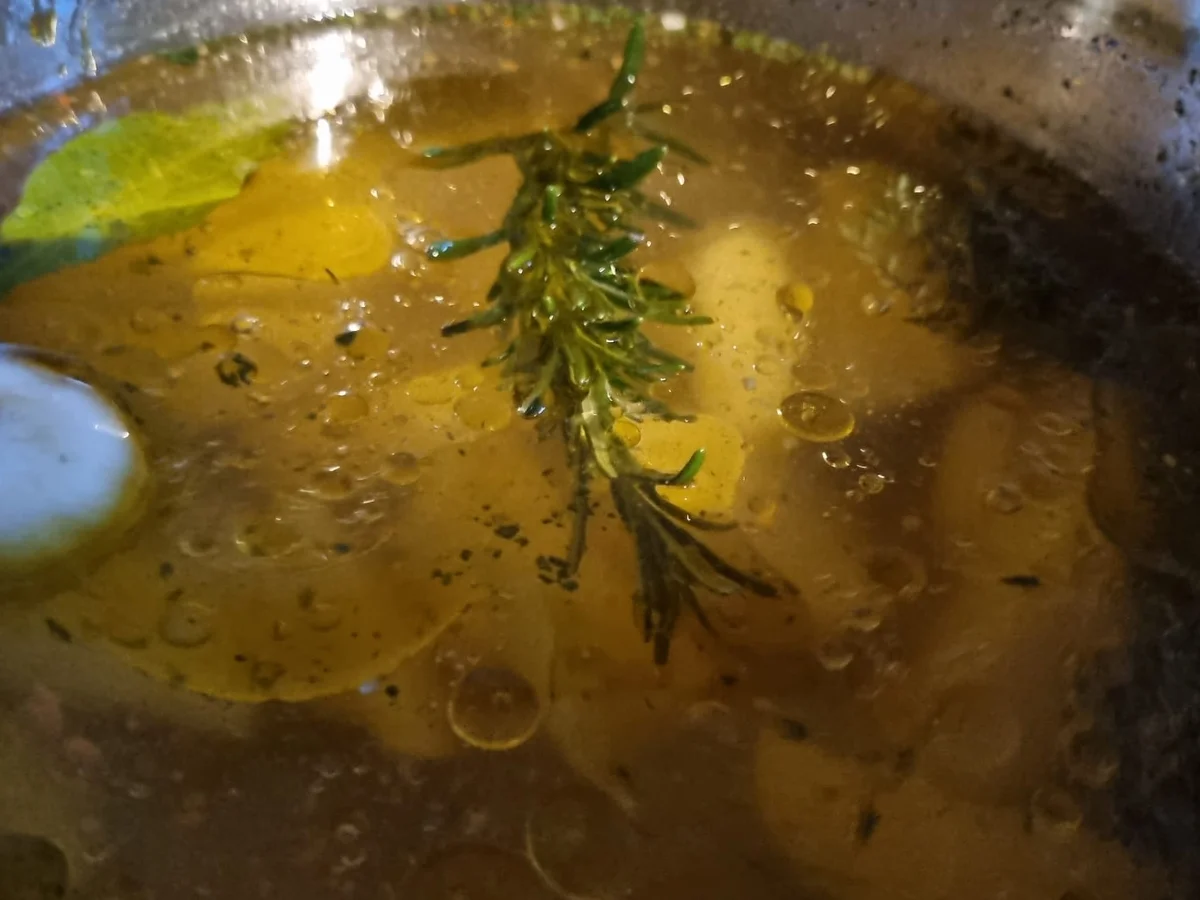 Poulardenbrust mit Frühlingsgemüse - Rezept - Bild Nr. 15567