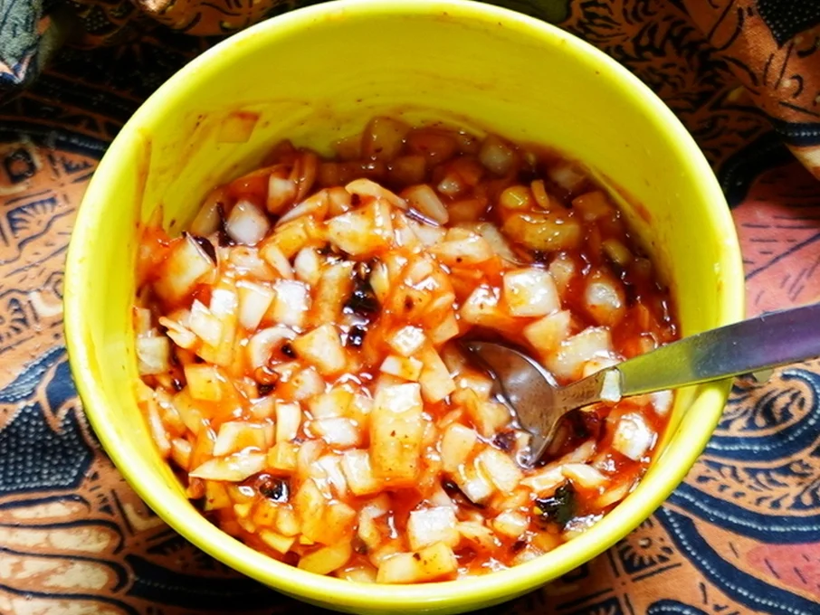 Frittierte, bunte Spieße mit Schweinefleisch - Rezept - Bild Nr. 15558