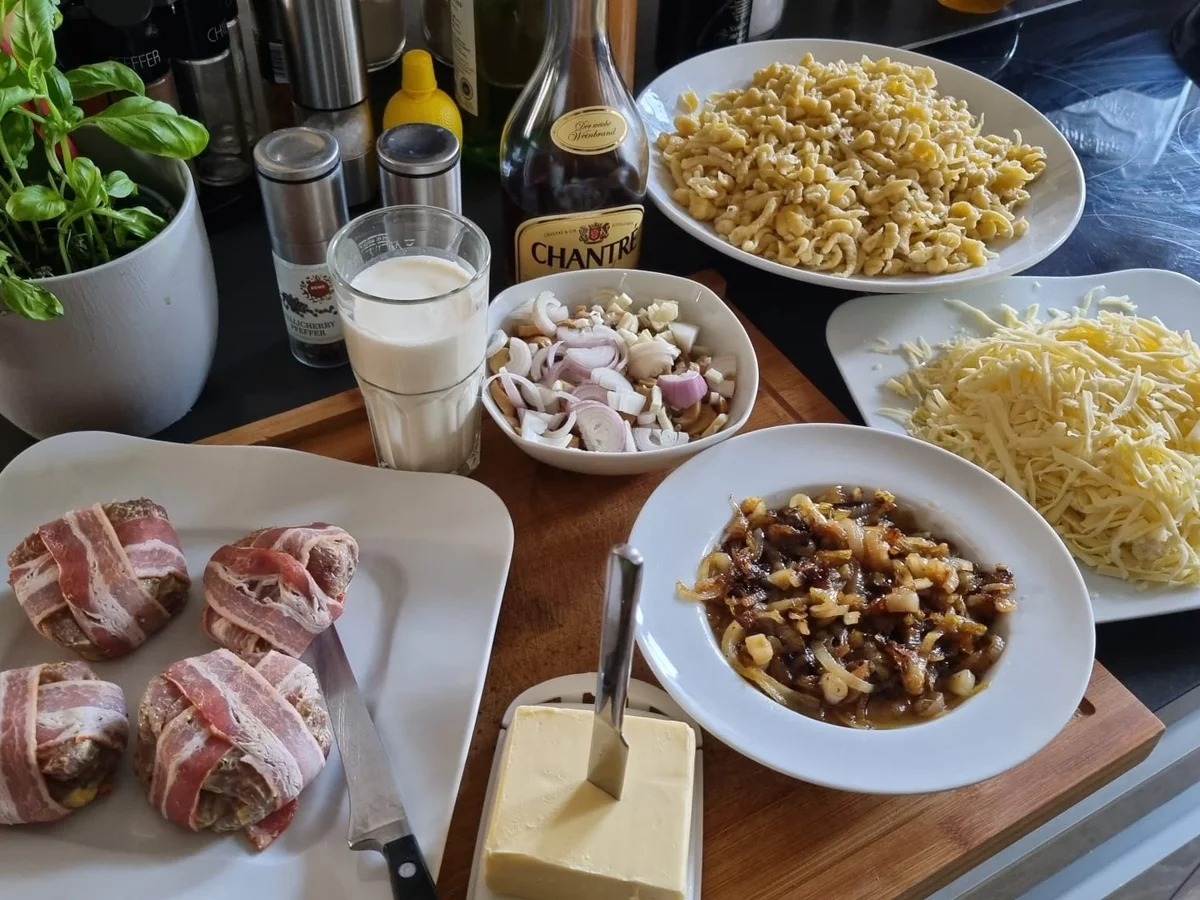 Flambierte Kalbsmedaillons im Speckmantel - Rezept - Bild Nr. 15568