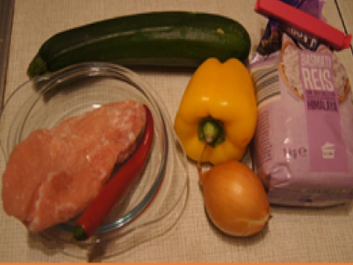 Putenfleisch-Gemüse-Wok mit Basmatireis - Rezept - Bild Nr. 3