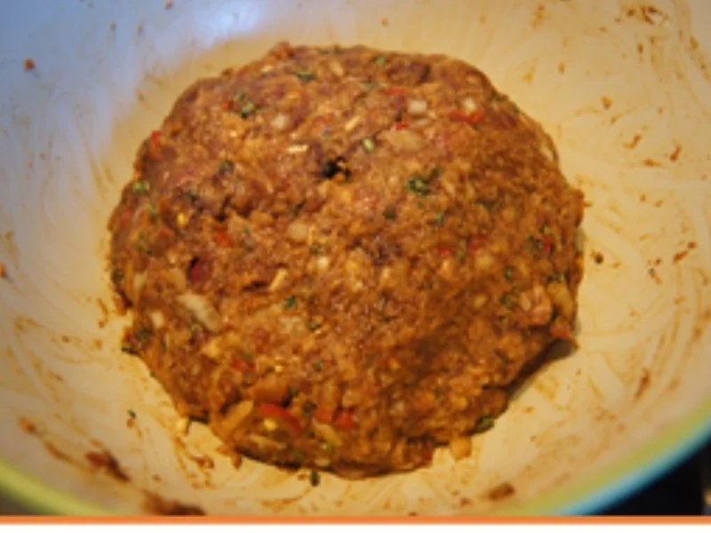 Frikadellen mit Hönigmöhrenblüten und Kartoffelstampf - Rezept - Bild Nr. 15585