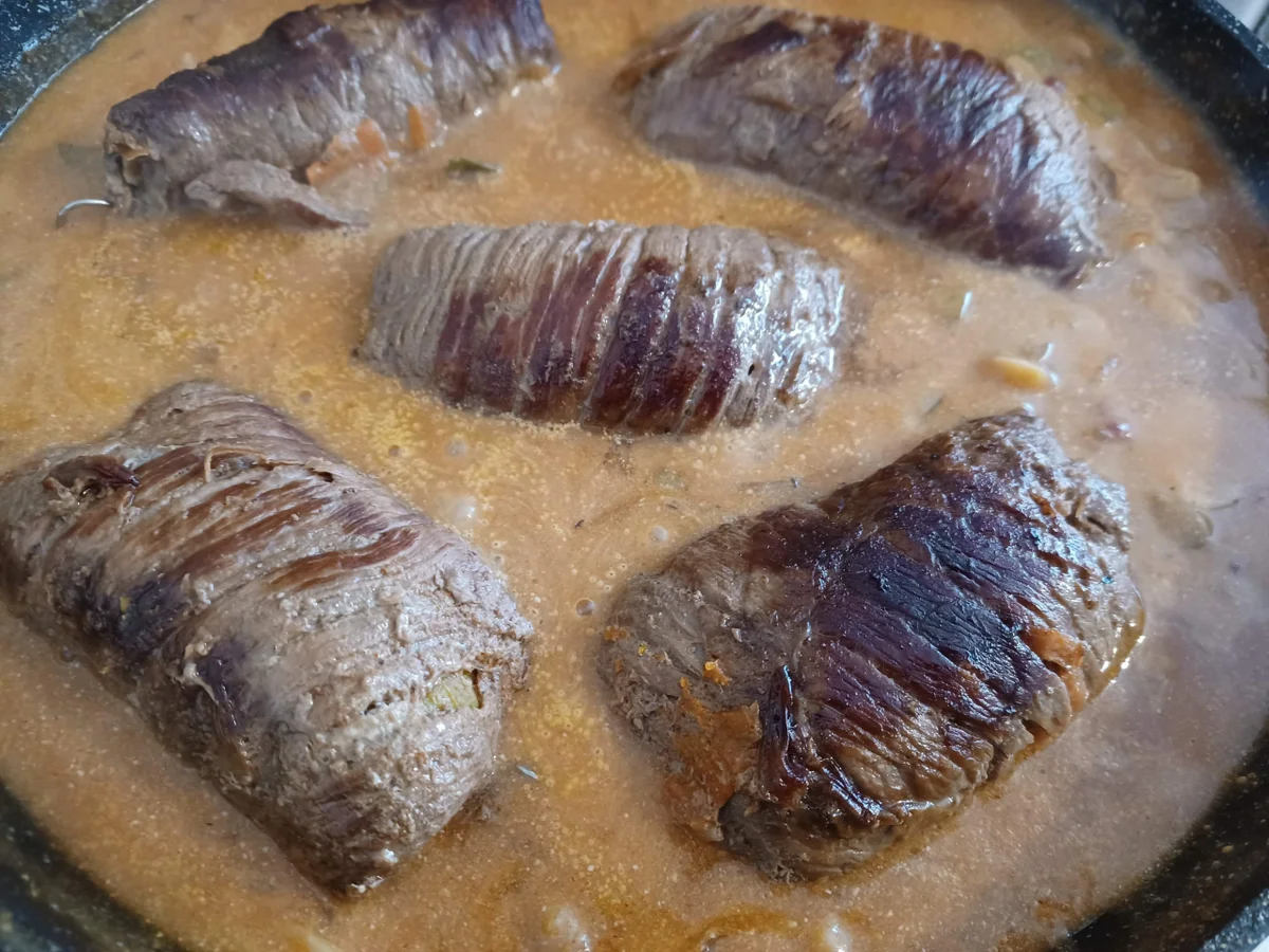 Rezept: Rinderroulade zur kochbar Challenge März 2022 Bild Nr. 15597 Rinderroulade zur kochbar Challenge März 2022 - Rezept - Bild Nr. 15597