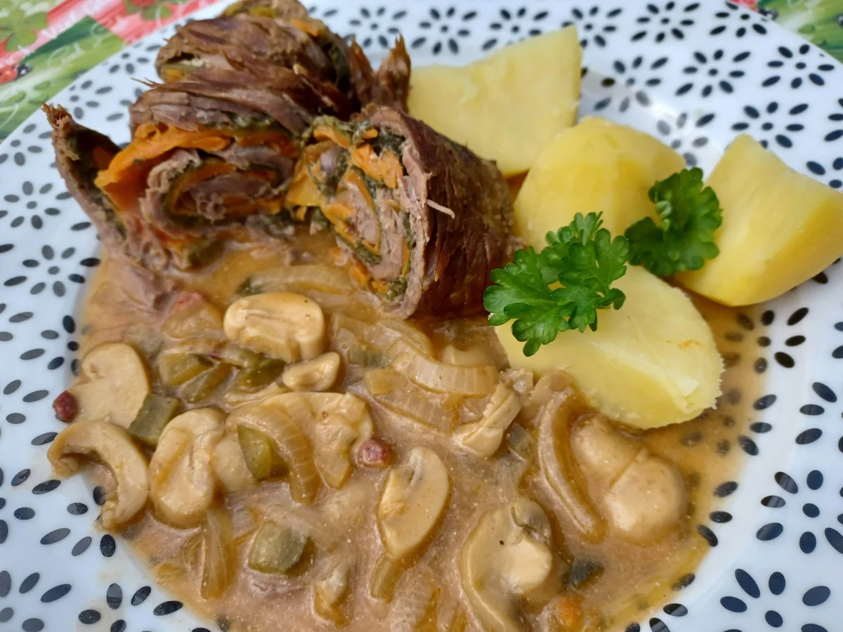 Rezept: Rinderroulade zur kochbar Challenge März 2022 Bild Nr. 15599 Rinderroulade zur kochbar Challenge März 2022 - Rezept - Bild Nr. 15599