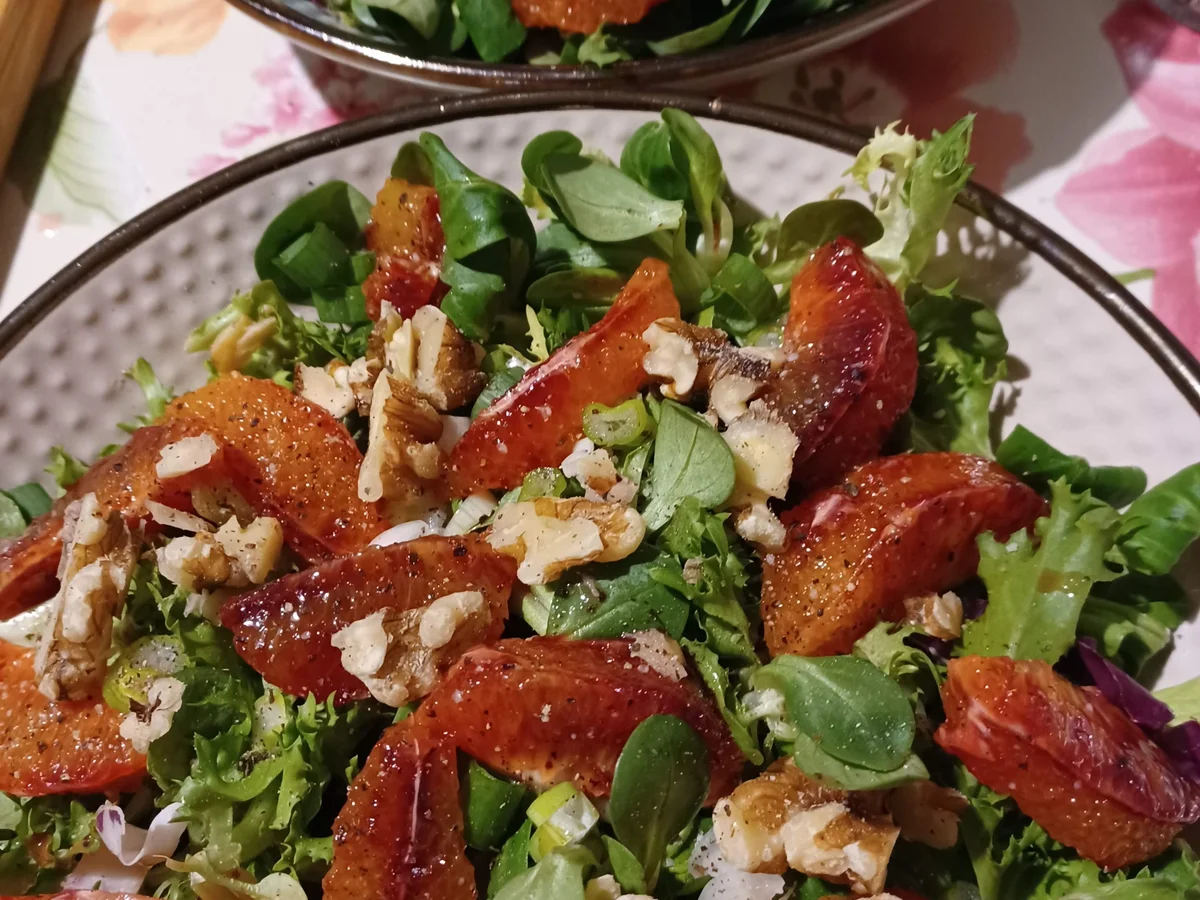 Rezept: Salat / Feldsalat mit Blutorangen Bild Nr. 7 Salat / Feldsalat mit Blutorangen - Rezept - Bild Nr. 7