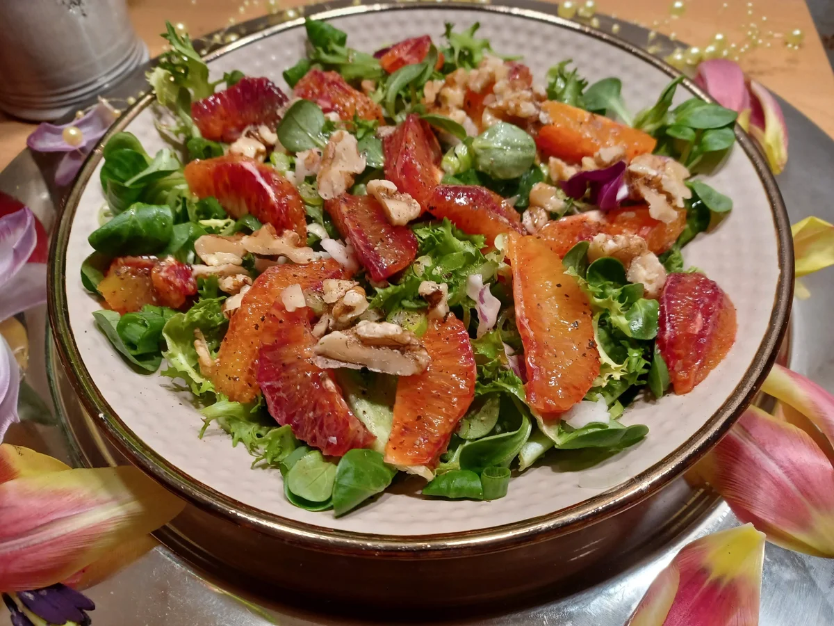 Rezept: Salat / Feldsalat mit Blutorangen Bild Nr. 8 Salat / Feldsalat mit Blutorangen - Rezept - Bild Nr. 8