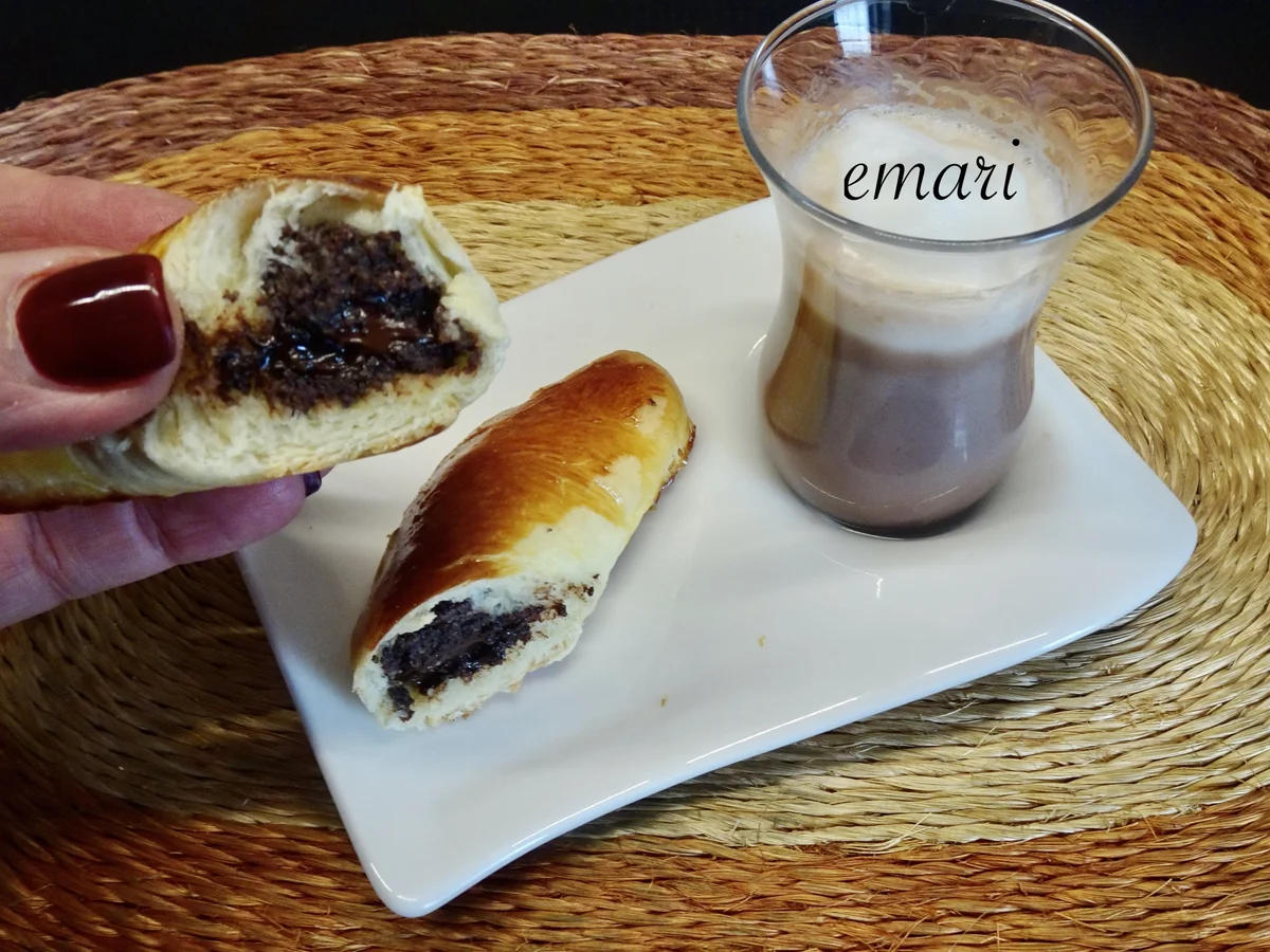 Rezept: Waldviertler Mohn Schoko Beugerl Bild Nr. 15609 Waldviertler Mohn Schoko Beugerl - Rezept - Bild Nr. 15609