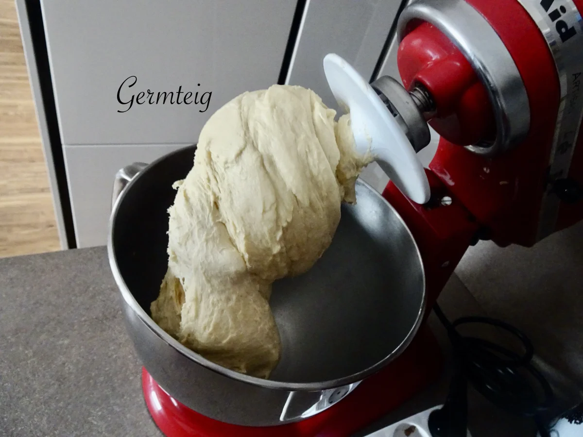 Rezept: Waldviertler Mohn Schoko Beugerl Bild Nr. 15614 Waldviertler Mohn Schoko Beugerl - Rezept - Bild Nr. 15614