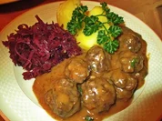 Hackbällchen nach Wildart geschmort - Rezept - Bild Nr. 2