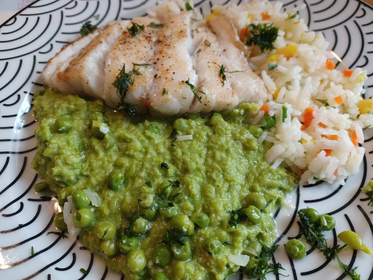Seelachs auf Erbsenpüree zur kochbar Challenge März 2022 - Rezept - Bild Nr. 15640