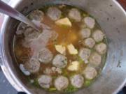 Suppe mit Gänsebrühe und herzhafter Einlage - Rezept - Bild Nr. 2