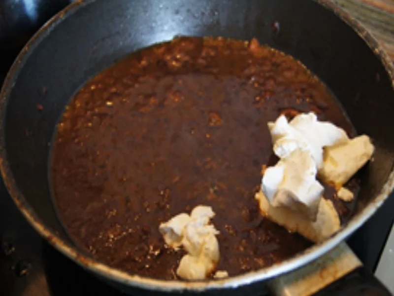 Rinderrouladen mit Rahmsauce, Apfel-Rotkohl und Böhmischen Knödeln - Rezept - Bild Nr. 15651