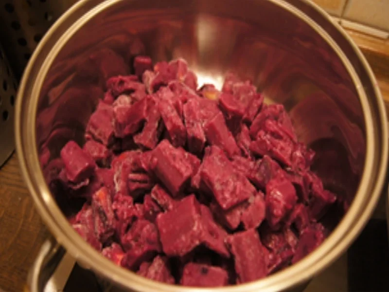 Rinderrouladen mit Rahmsauce, Apfel-Rotkohl und Böhmischen Knödeln - Rezept - Bild Nr. 15653