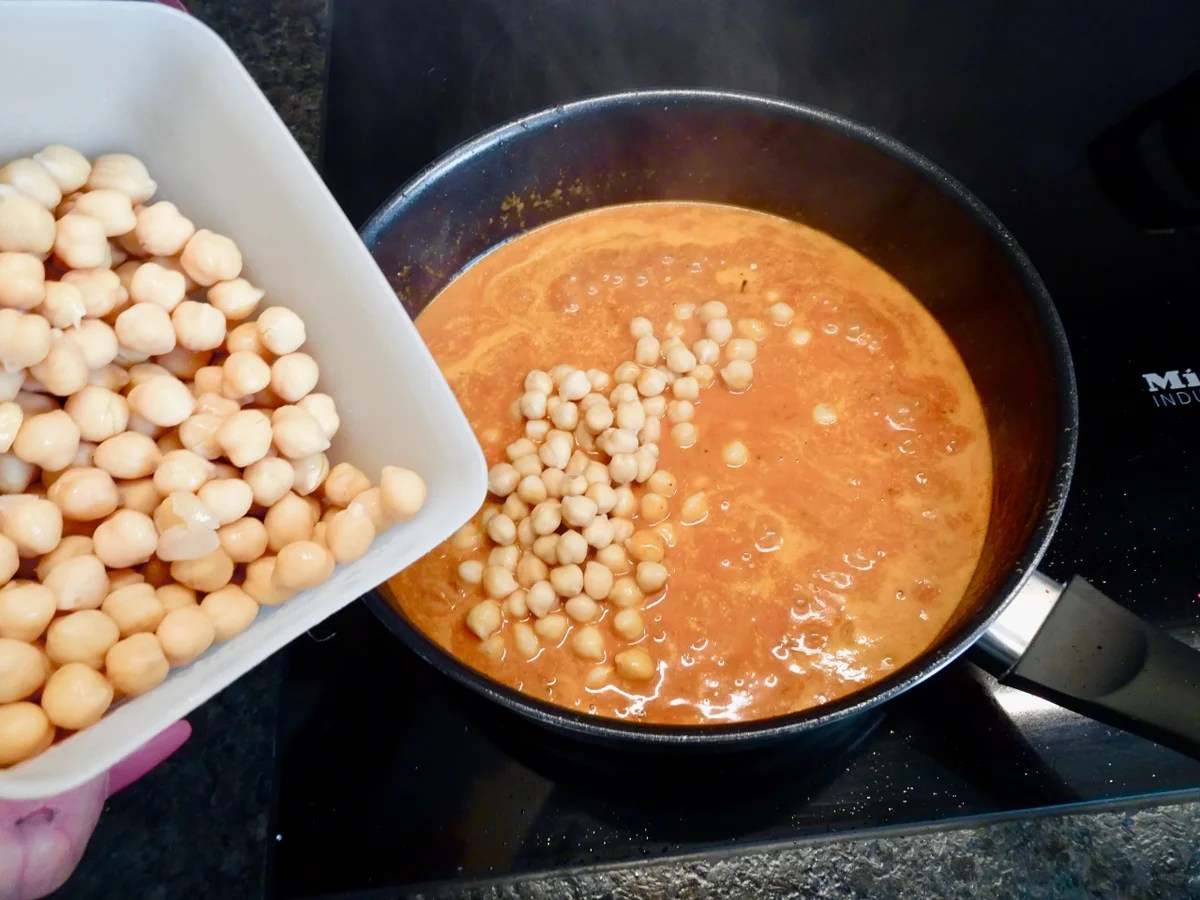 Rezept: Kokos Curry Pfanne mit Kichererbsen Bild Nr. 15654 Kokos Curry Pfanne mit Kichererbsen - Rezept - Bild Nr. 15654