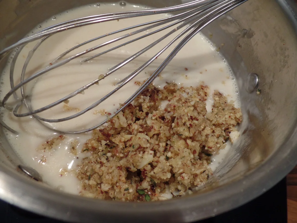 Tagliatelle mit Haselnuss-Parmesan-Sauce - Rezept - Bild Nr. 15651