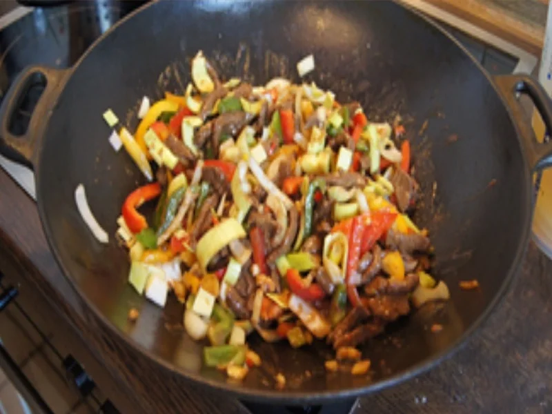 Rezept: Rindfleischwok mit Gemüse und Bratreis mit Ei und Gemüse Bild Nr. 15654 Rindfleischwok mit Gemüse und Bratreis mit Ei und Gemüse - Rezept - Bild Nr. 15654