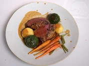 Rezept: Rinderfilet mit Spinatknödeln und glasierten Möhren Bild Nr. 15640 Rinderfilet mit Spinatknödeln und glasierten Möhren - Rezept - Bild Nr. 15640
