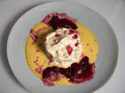 Walnuss Parfait mit rotem Pfirsich und Weinschaum - Rezept - Bild Nr. 2