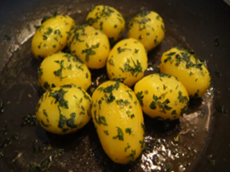 Schlemmerfilet mit Zuckererbsen und Petersilien-Babykartoffeln - Rezept - Bild Nr. 14