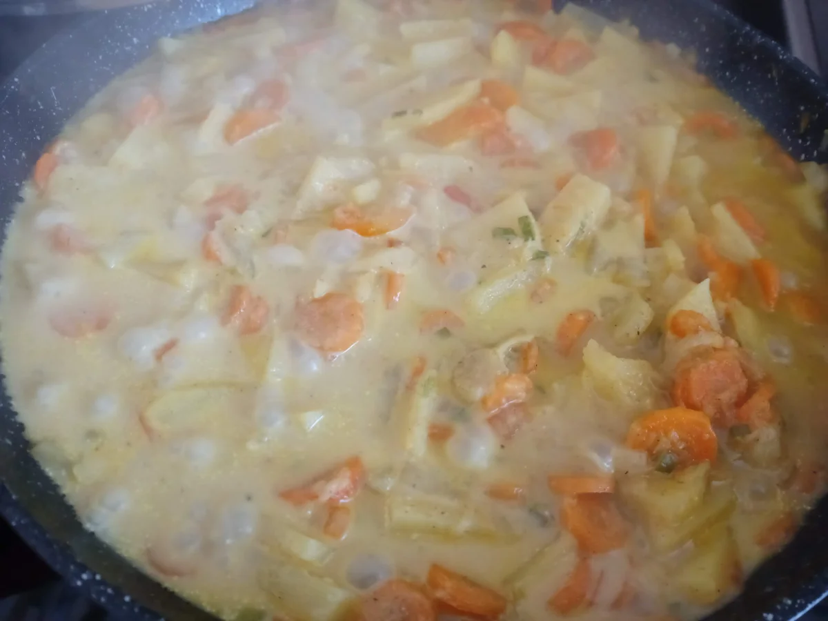 Rezept: Gemüsesoße mit Kartoffeln Bild Nr. 15658 Gemüsesoße mit Kartoffeln - Rezept - Bild Nr. 15658