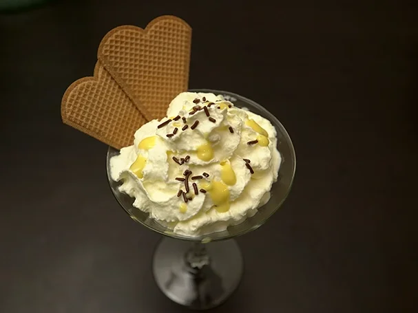 Schwedenbecher (Apfelmus mit Vanilleeis und Eierlikör) - Rezept - Bild Nr. 2