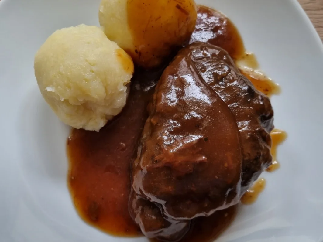 Sauerbraten aus Rinderbäckchen - Rezept - Bild Nr. 2
