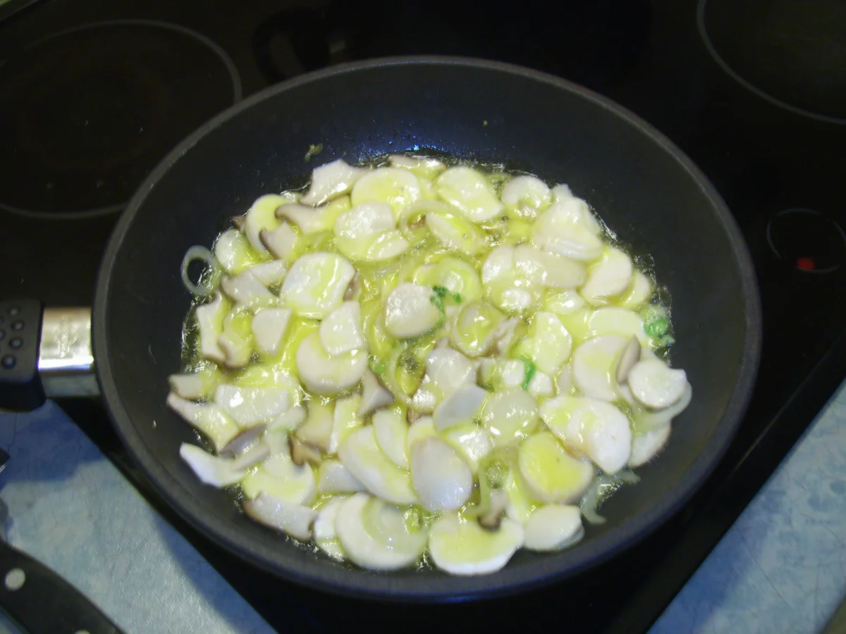 Rezept: Geflügelleber-Pilzpfanne Bild Nr. 15681 Geflügelleber-Pilzpfanne - Rezept - Bild Nr. 15681