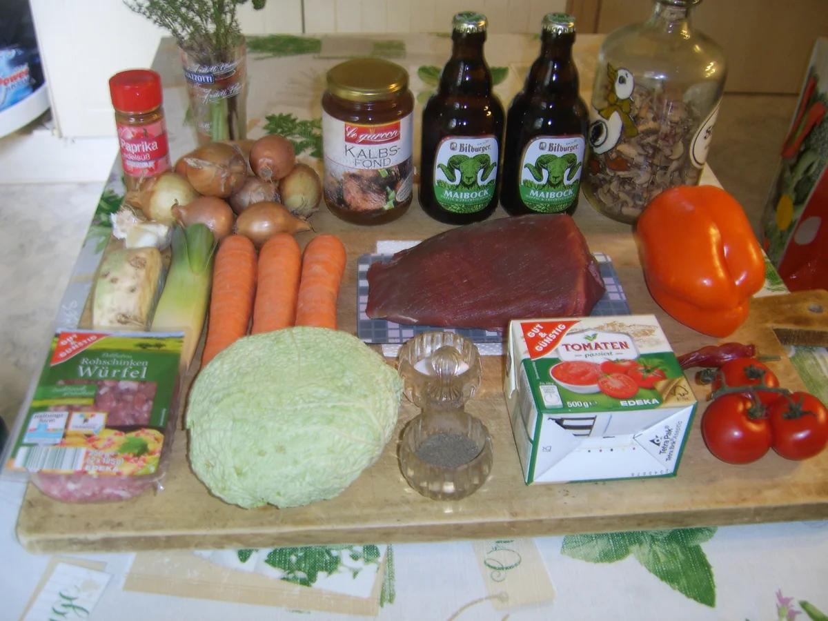 Rindergulasch mit Kolbasz - Rezept - Bild Nr. 15677