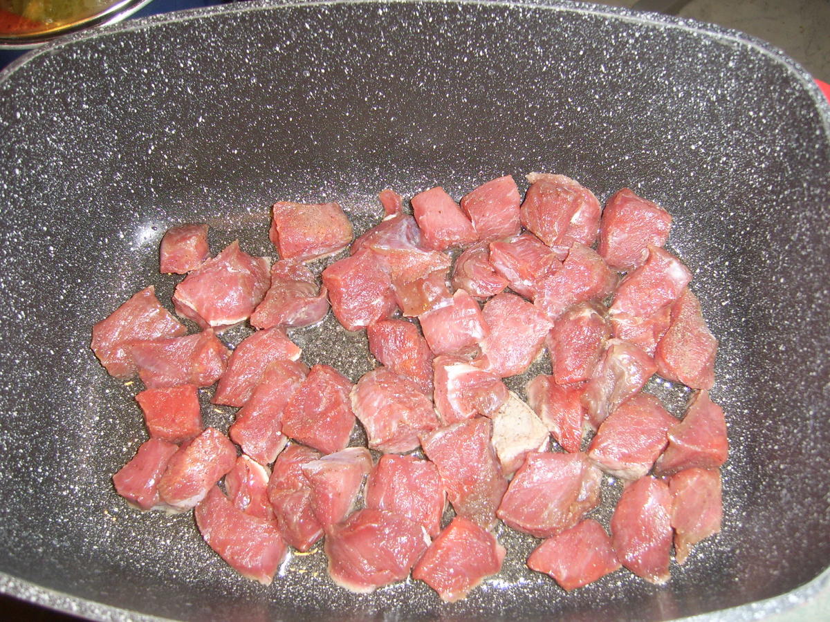 Rindergulasch mit Kolbasz - Rezept - Bild Nr. 15679