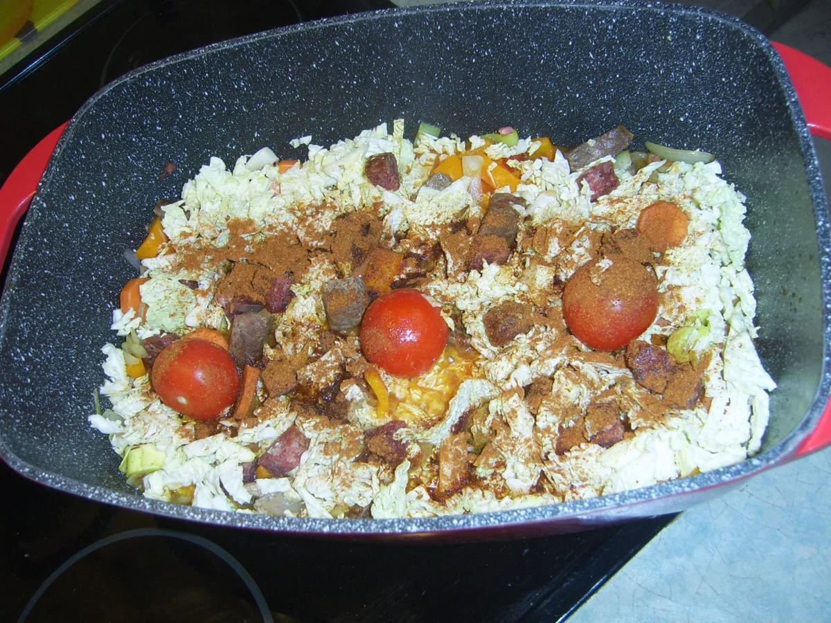 Rindergulasch mit Kolbasz - Rezept - Bild Nr. 15686