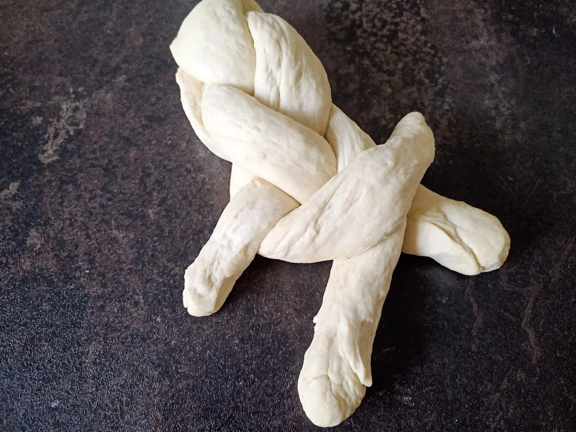 Hefezopf zur kochbar Challenge April 2022 - Rezept - Bild Nr. 15711