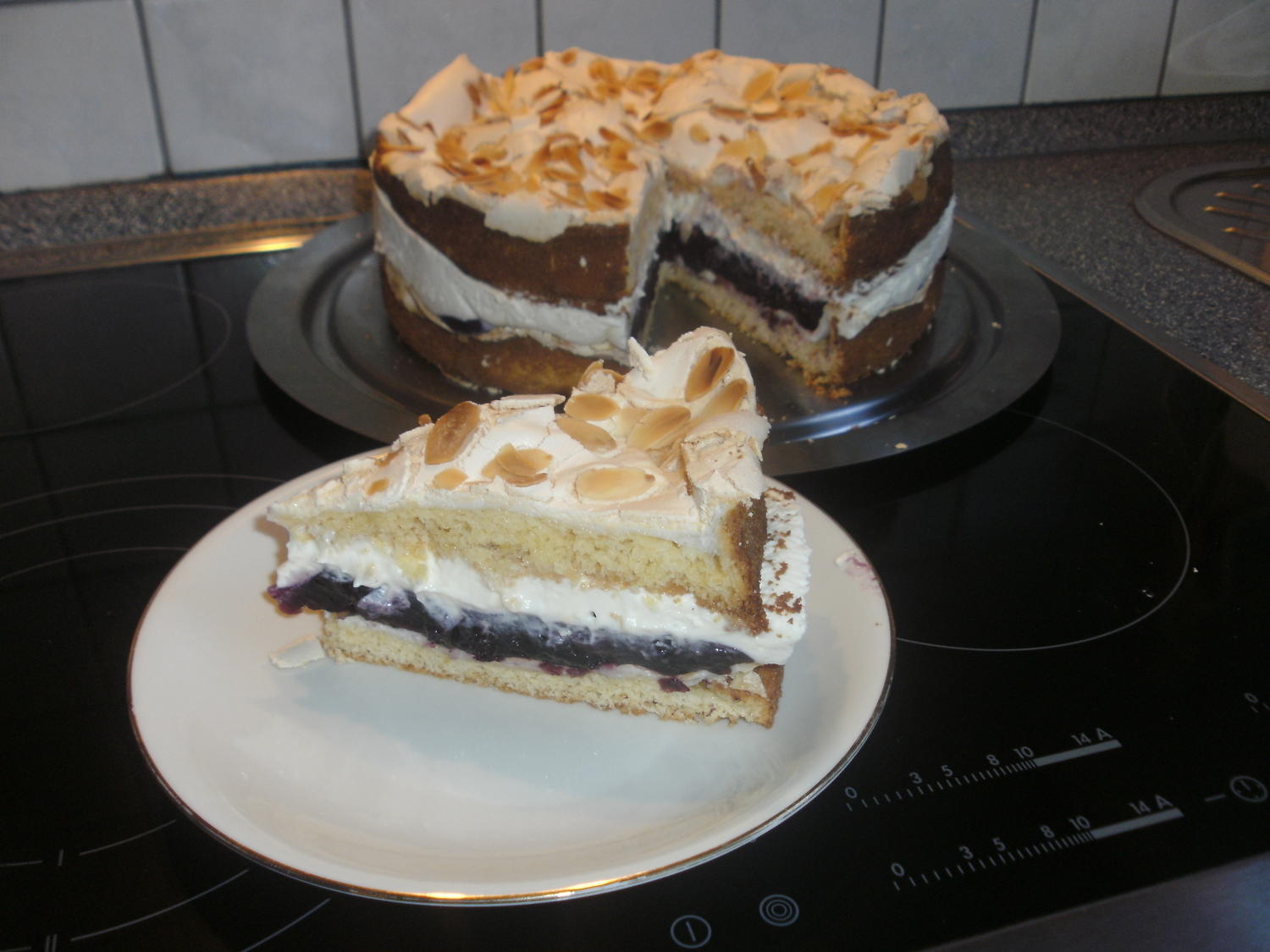 Himmelstochter mit einer Heidelbeerfüllung - Rezept mit Bild - kochbar.de Himmelstochter mit einer Heidelbeerfüllung - Rezept mit Bild - kochbar.de