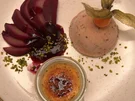Crème Brûlée mit Walnuss-Parfait und Gewürzbirne - Rezept - Bild Nr. 15683