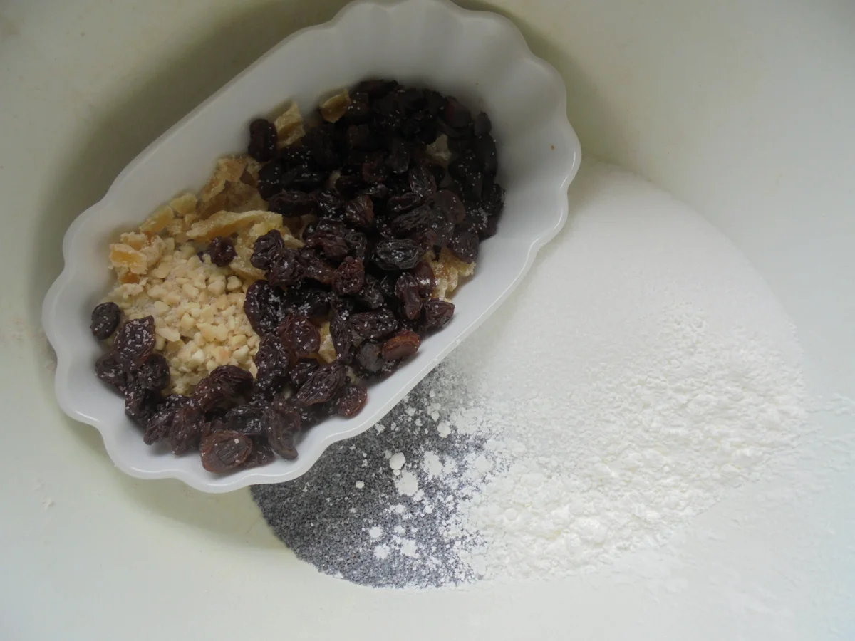 Hefe-Mohnrolle mit Zuckerguß - Rezept - Bild Nr. 15690