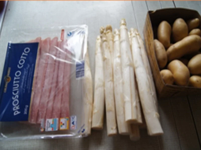 Rezept: Spargel mit Ei-Basilikum-Marinade, Schinken und Rösti Bild Nr. 15684 Spargel mit Ei-Basilikum-Marinade, Schinken und Rösti - Rezept - Bild Nr. 15684