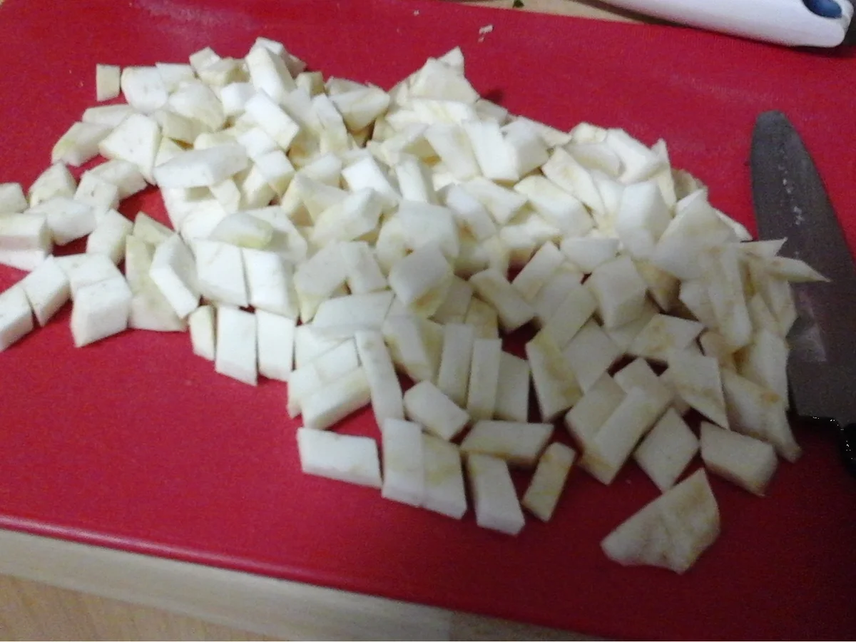 Rezept: Hühnersuppeneintopf mit gemischter Einlage Bild Nr. 7 Hühnersuppeneintopf mit gemischter Einlage - Rezept - Bild Nr. 7