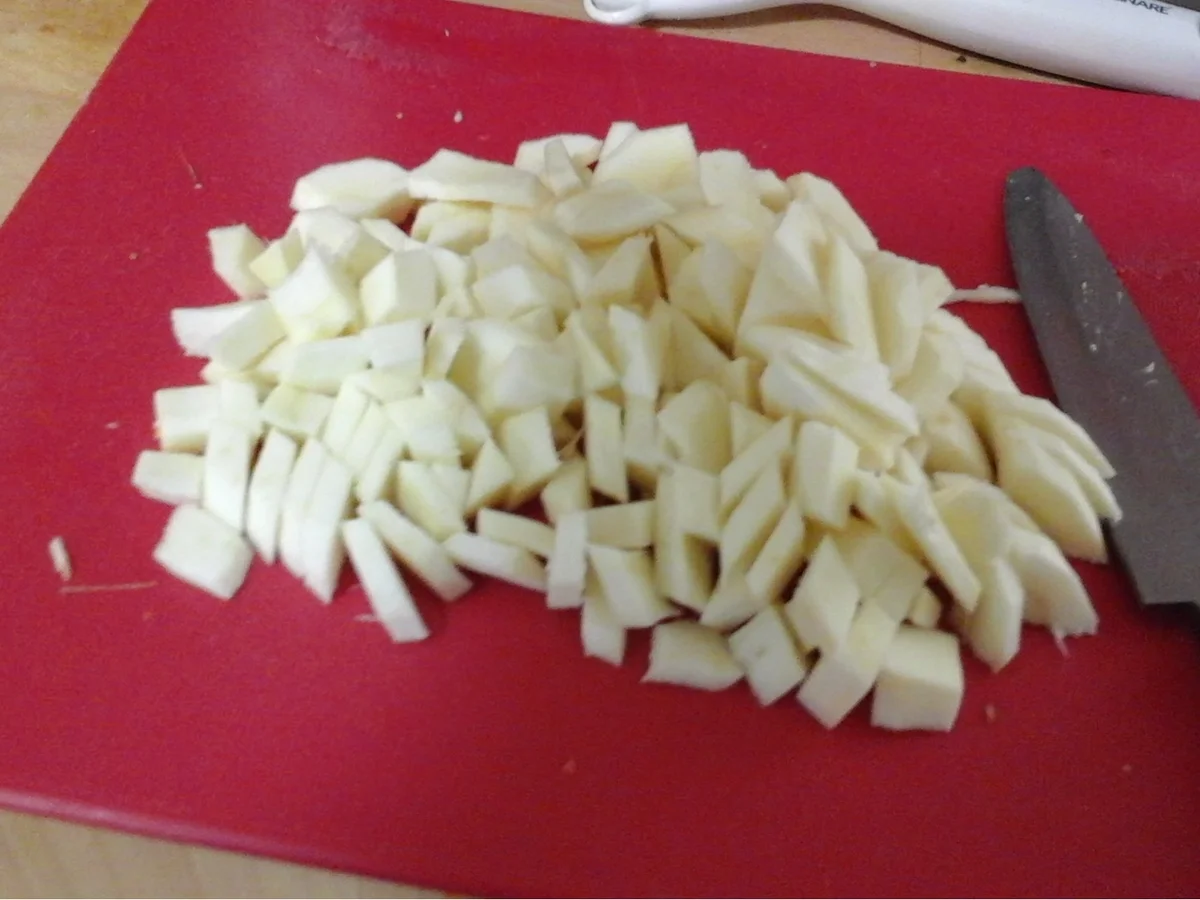 Rezept: Hühnersuppeneintopf mit gemischter Einlage Bild Nr. 8 Hühnersuppeneintopf mit gemischter Einlage - Rezept - Bild Nr. 8