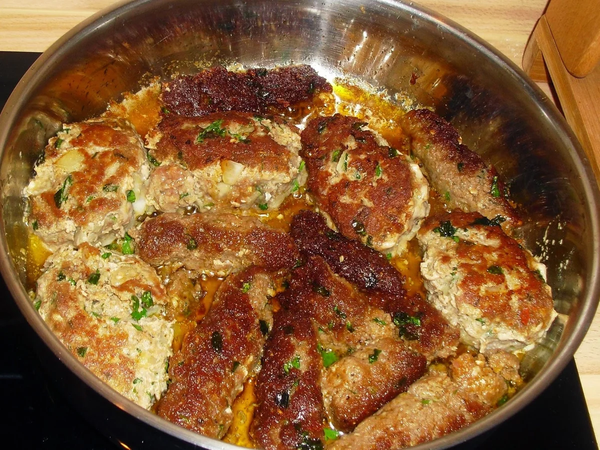 Cevapcici und Köfte mit Paprika-Tomatenreis - kulinarische Weltreise 04-2022 - Rezept - Bild Nr. 15703