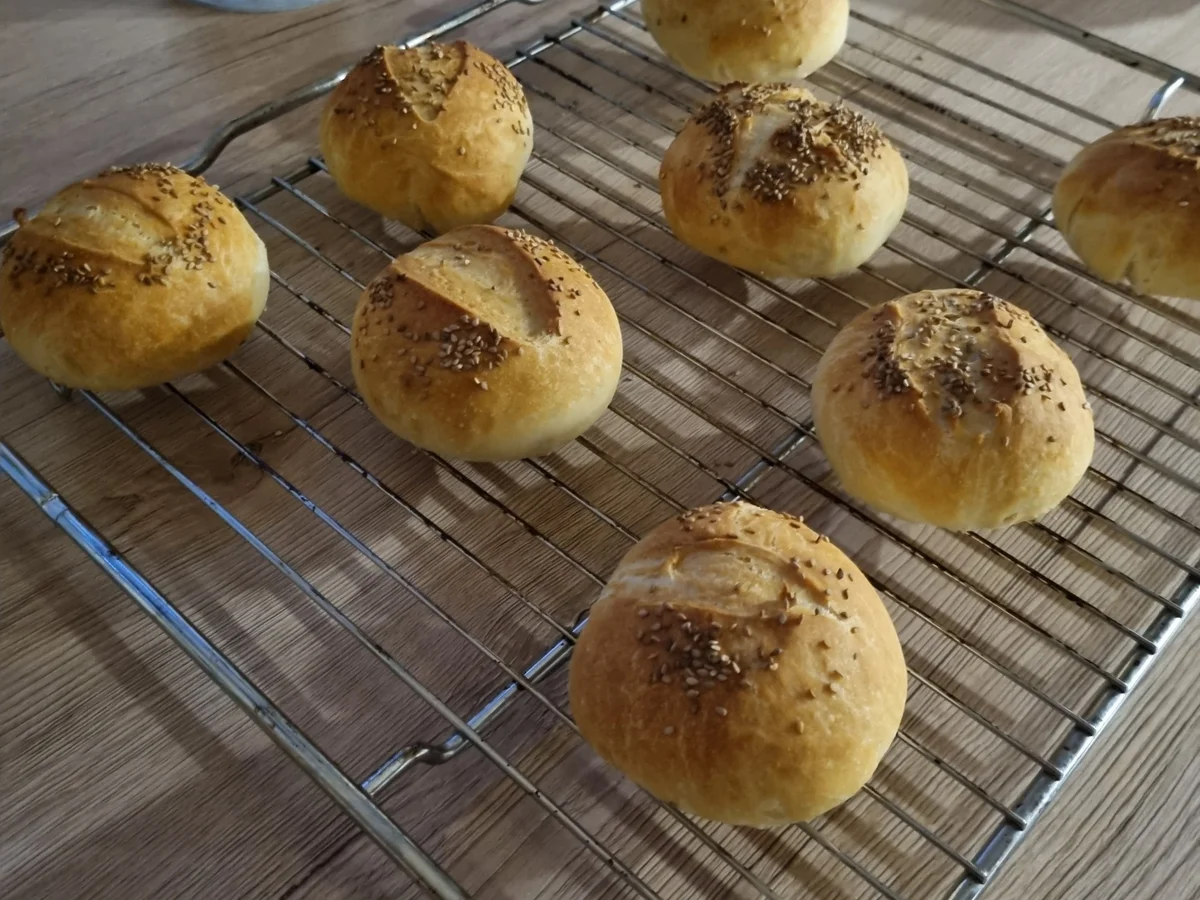 Rezept: Knackige Brötchen Bild Nr. 15702 Knackige Brötchen - Rezept - Bild Nr. 15702