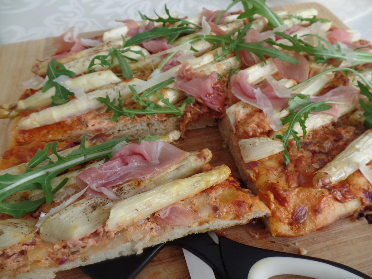 Spargel-Schinken -Pizza - Rezept - Bild Nr. 15702