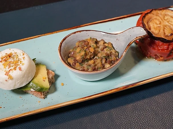 Auberginen-Törtchen mit Tomatengelee und lauwarmer Linsensalat - Rezept - Bild Nr. 15702