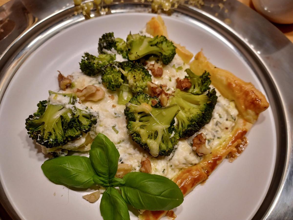 Brokkoli - Tarte mit Blätterteig - Rezept - Bild Nr. 3