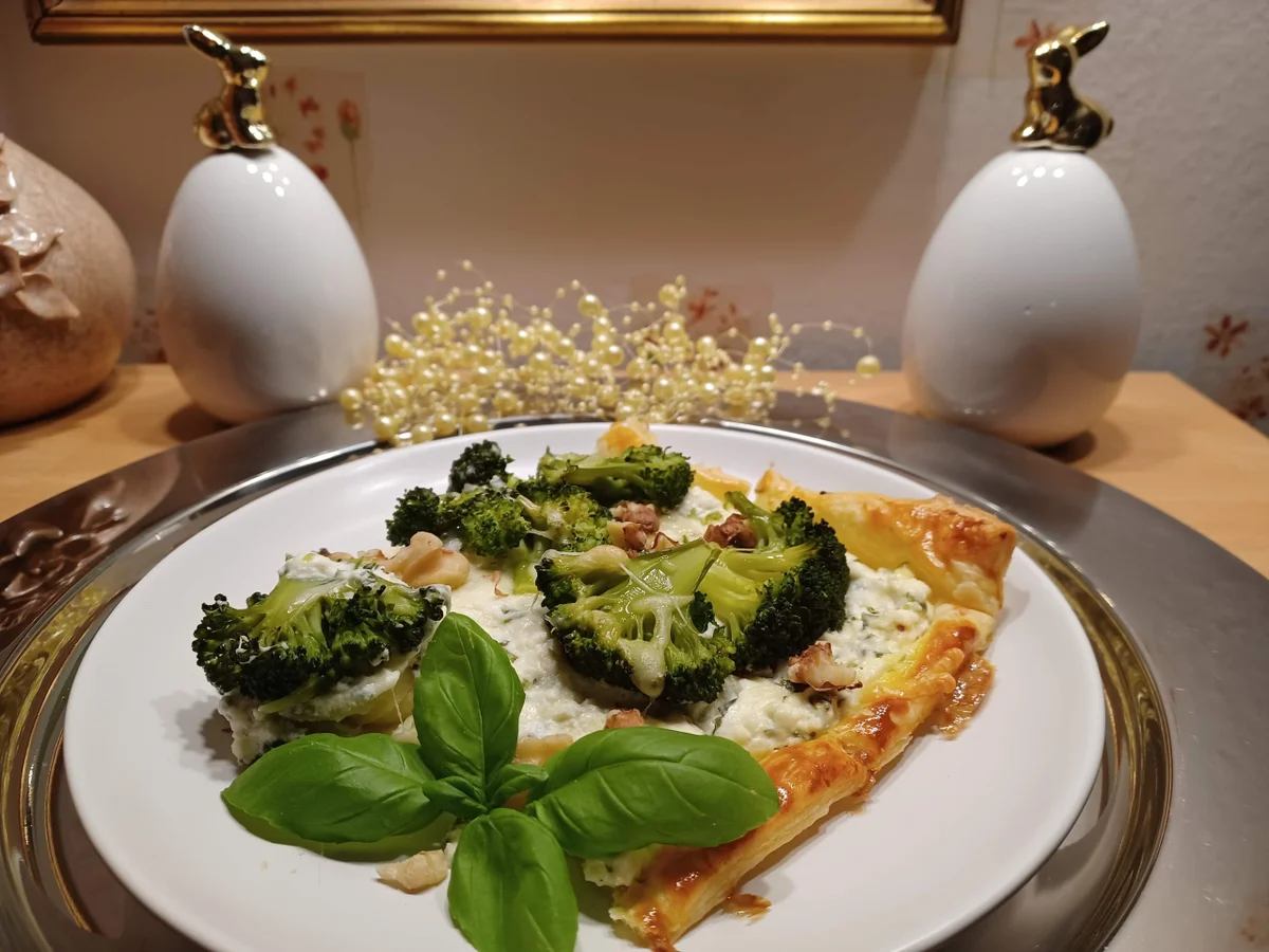Rezept: Brokkoli - Tarte mit Blätterteig Bild Nr. 15712 Brokkoli - Tarte mit Blätterteig - Rezept - Bild Nr. 15712
