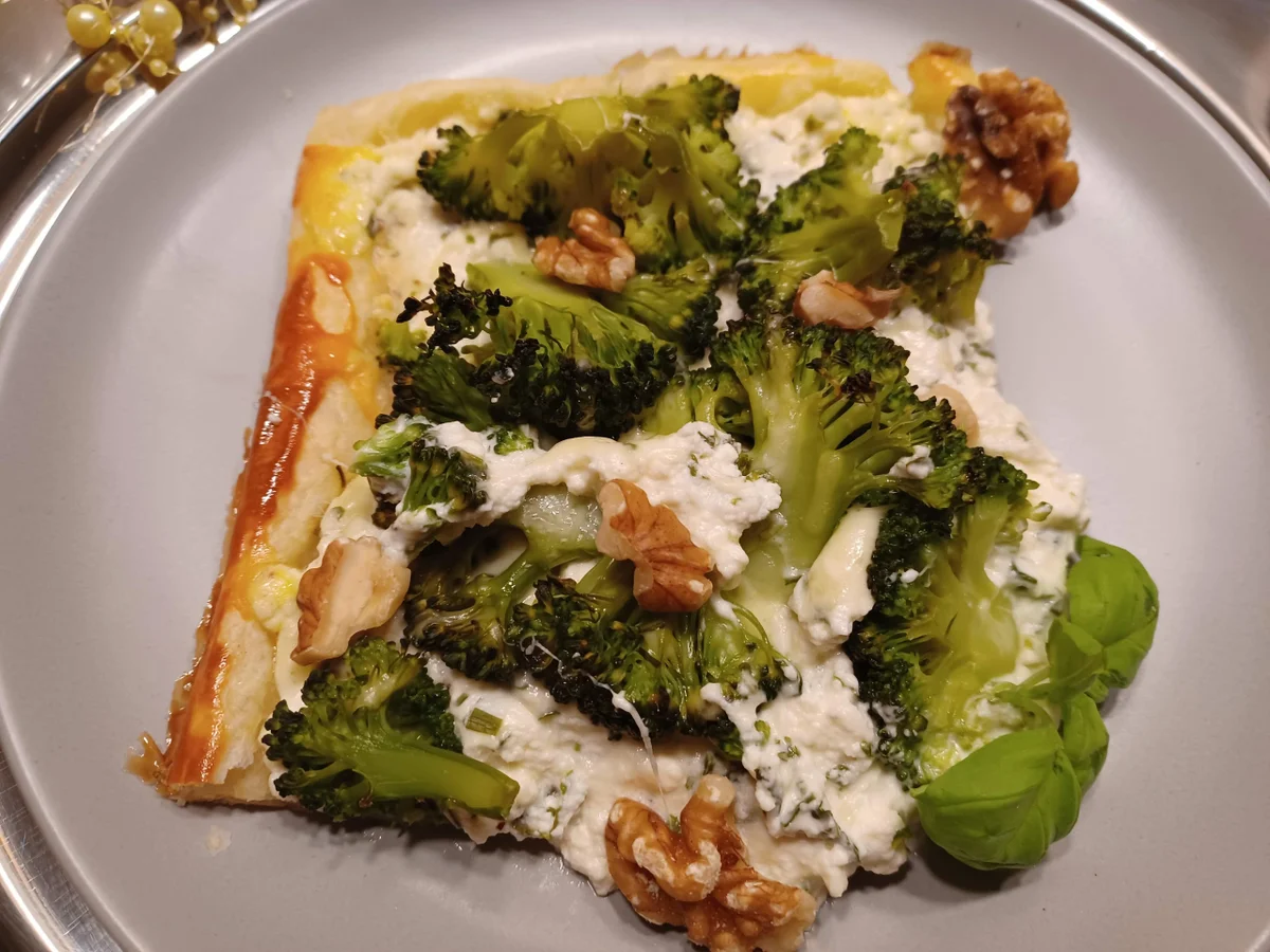 Rezept: Brokkoli - Tarte mit Blätterteig Bild Nr. 15713 Brokkoli - Tarte mit Blätterteig - Rezept - Bild Nr. 15713