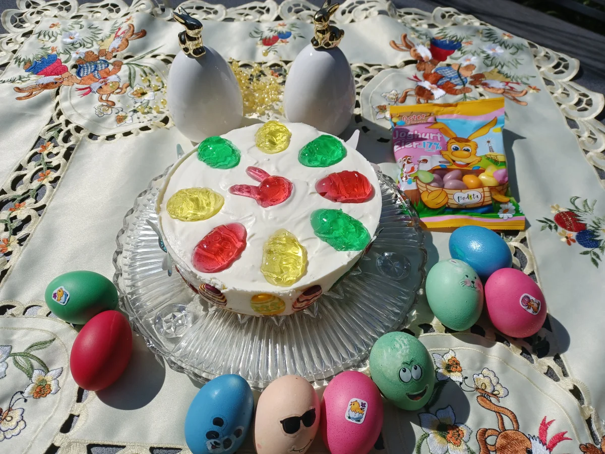 Rezept: Bunte Frischkäsetorte Bild Nr. 2 Bunte Frischkäsetorte - Rezept - Bild Nr. 2